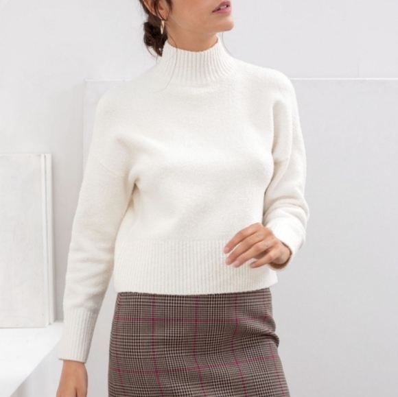 Zara Soft Knit Cropped Mock Neck Sweater Soft White Size Medium - Picture 7 of 8